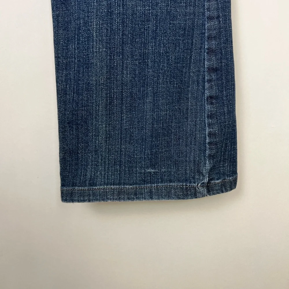 EUC Style & Co women’s petite jeans with Tummy Control - Picture 3 of 6